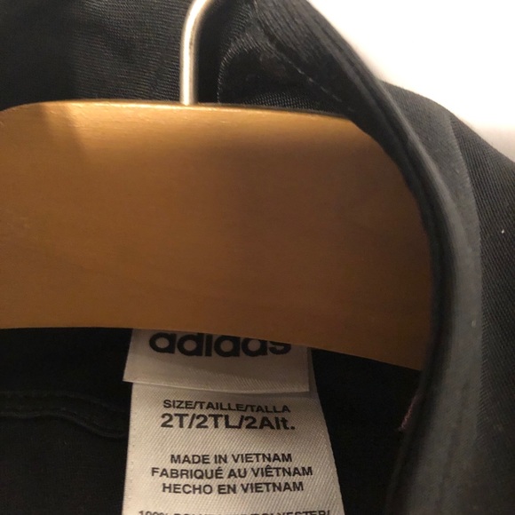 Adorable Adidas black and pink track suit size 2t - Picture 3 of 4